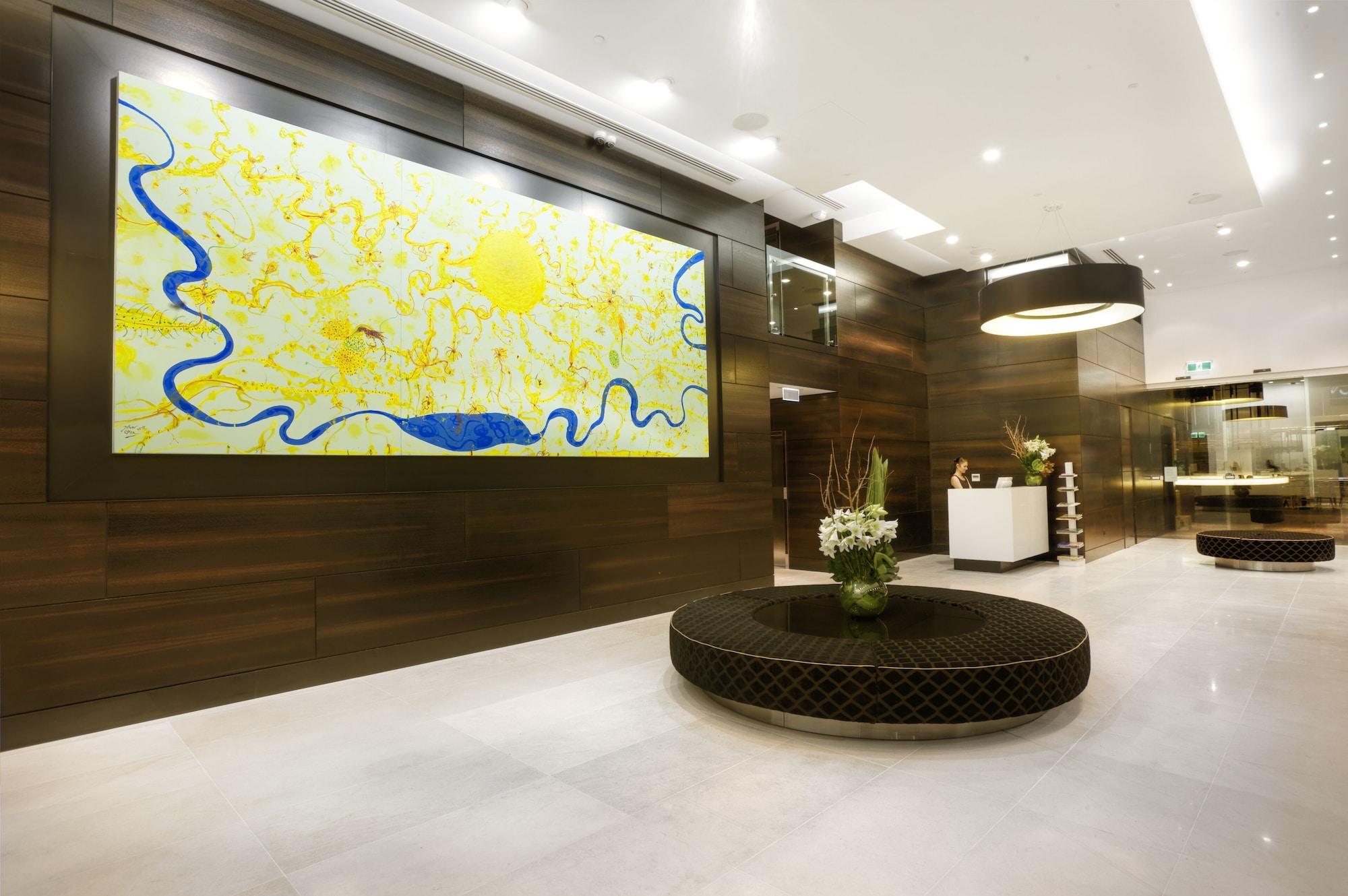The Olsen Melbourne Art Series Interiør bilde The lobby of the hotel