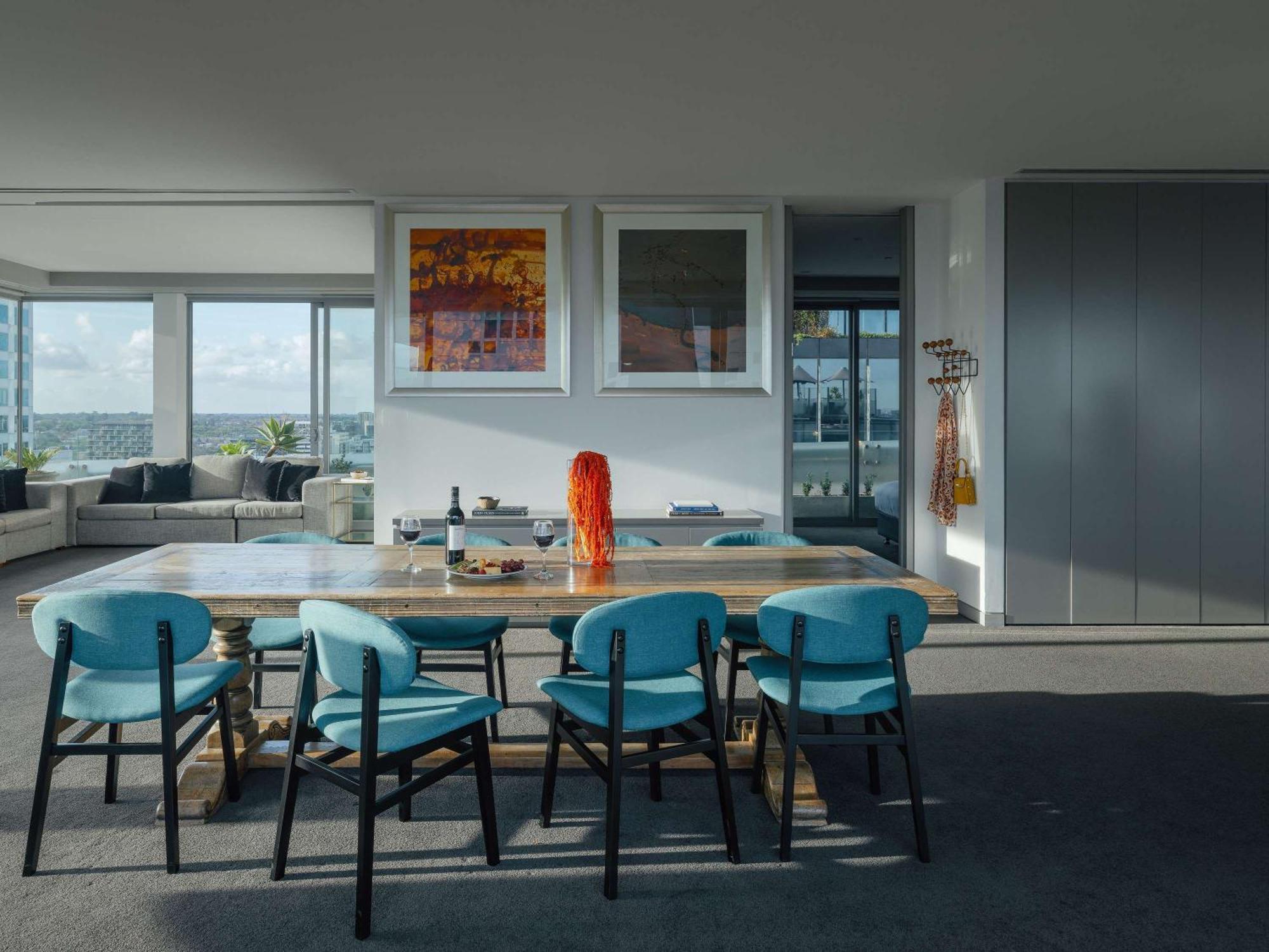 The Olsen Melbourne Art Series Eksteriør bilde The interior of a typical apartment